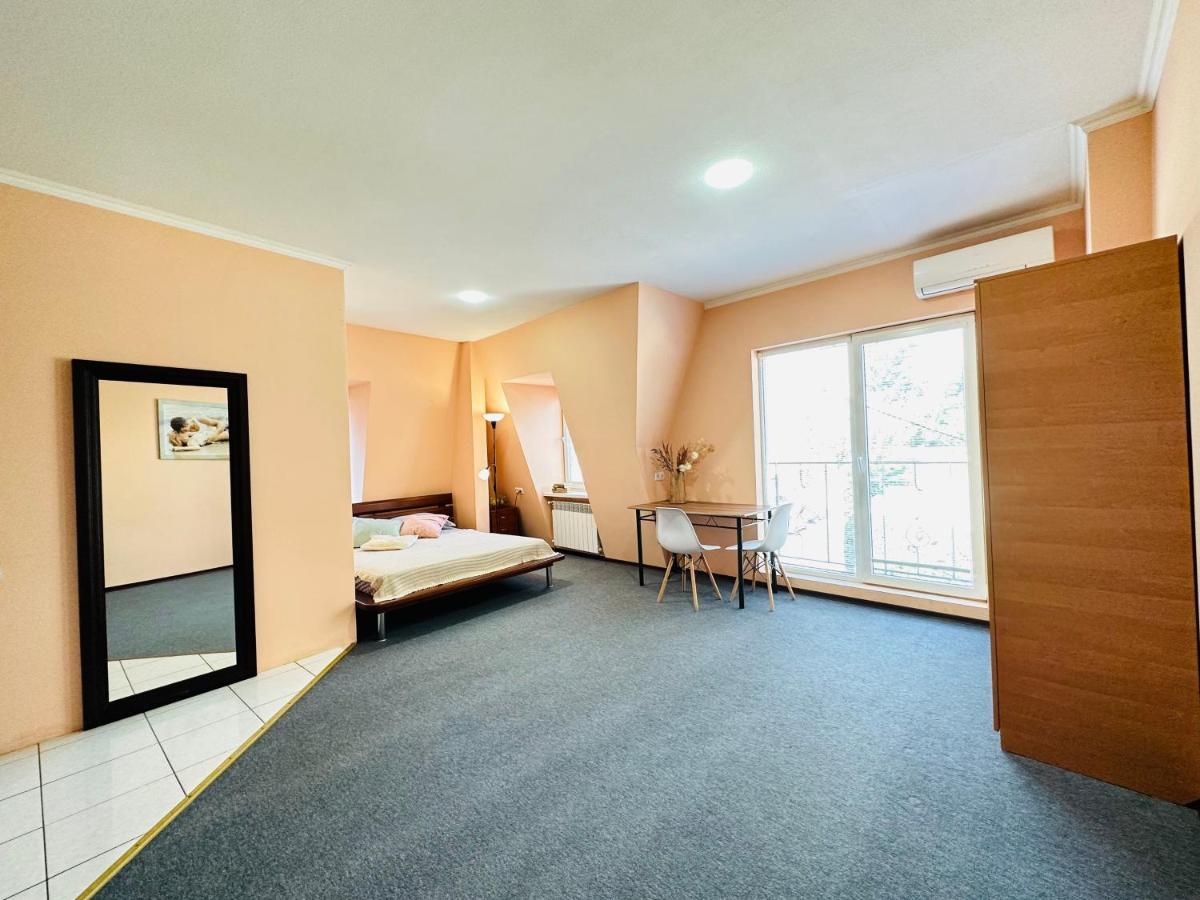 Apartments On The Embankment 카리프 외부 사진